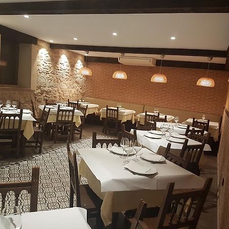 Hostal Meson Castilla سيغوينزا المظهر الخارجي الصورة