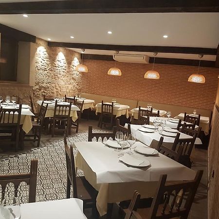 سيغوينزا Hostal Meson Castilla المظهر الخارجي الصورة