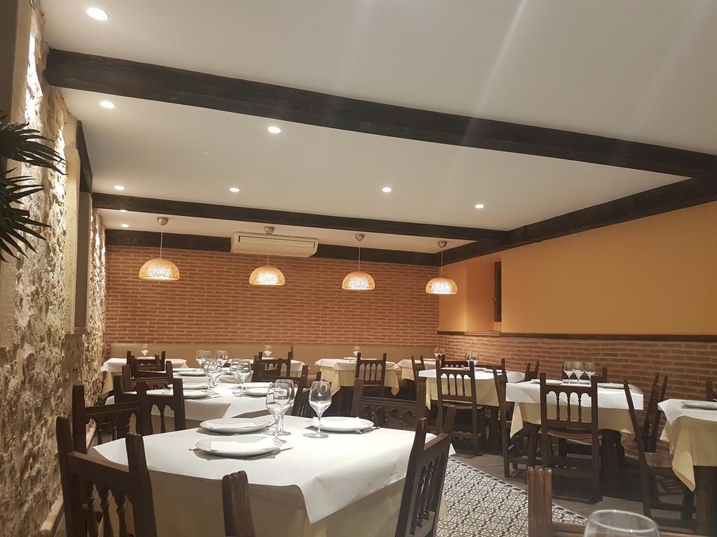 Hostal Meson Castilla سيغوينزا المظهر الخارجي الصورة