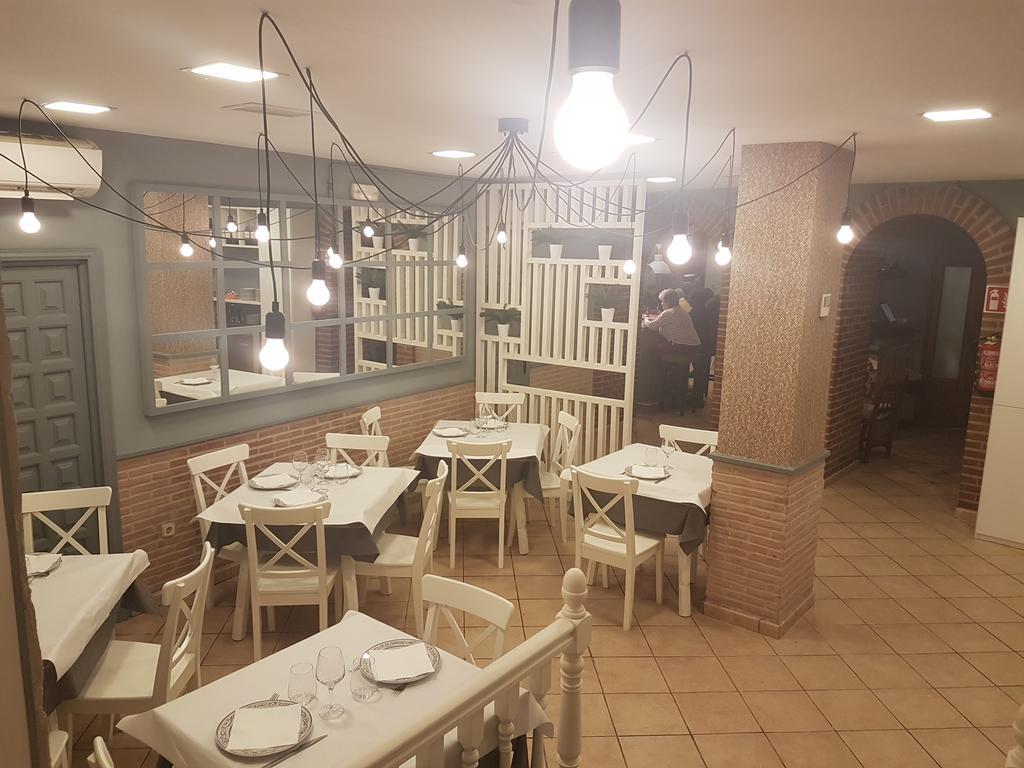 سيغوينزا Hostal Meson Castilla المظهر الخارجي الصورة