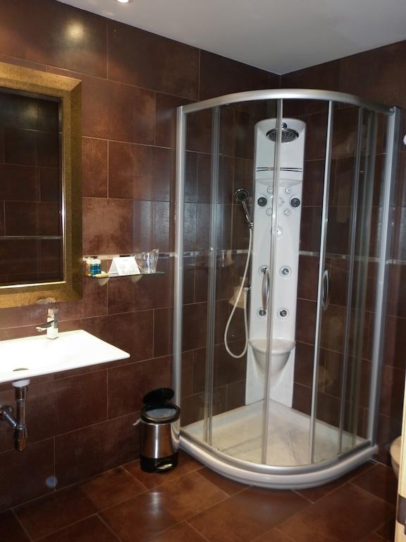 Hostal Meson Castilla سيغوينزا المظهر الخارجي الصورة