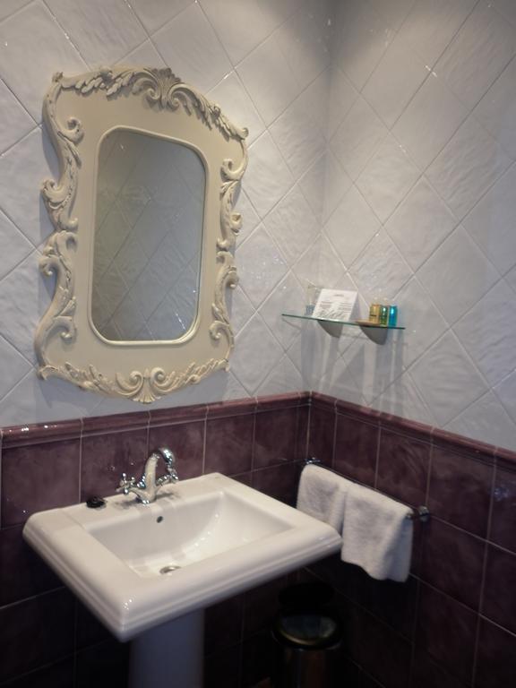 Hostal Meson Castilla سيغوينزا المظهر الخارجي الصورة